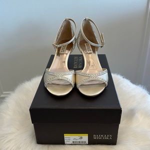 Badgley Mischka Gillian Heel